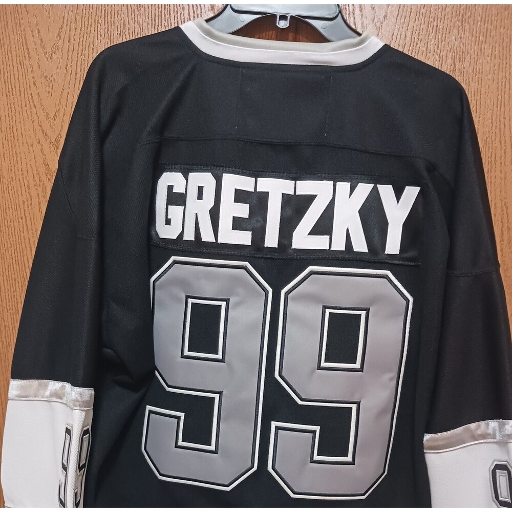 Wayne Gretzky (CCM)-(Kings)-(Jersey)-(Black/Grey)-(New)-(Size:XL-52)-$110.00 - Picture 7 of 9